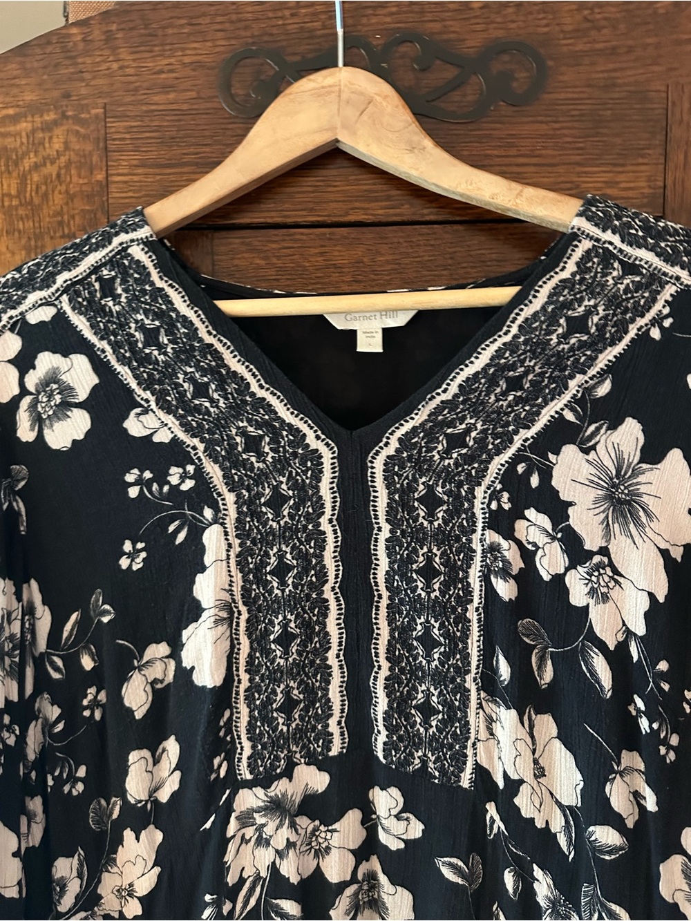 Garnet Hill 100% Viscose Black Floral V-Neck Tunic Dress - Size L - Picture 3 of 6